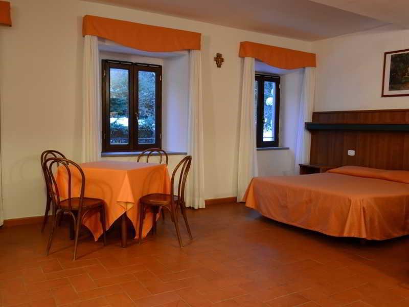 Albergo La Foresta เรกเจลโล ภายนอก รูปภาพ